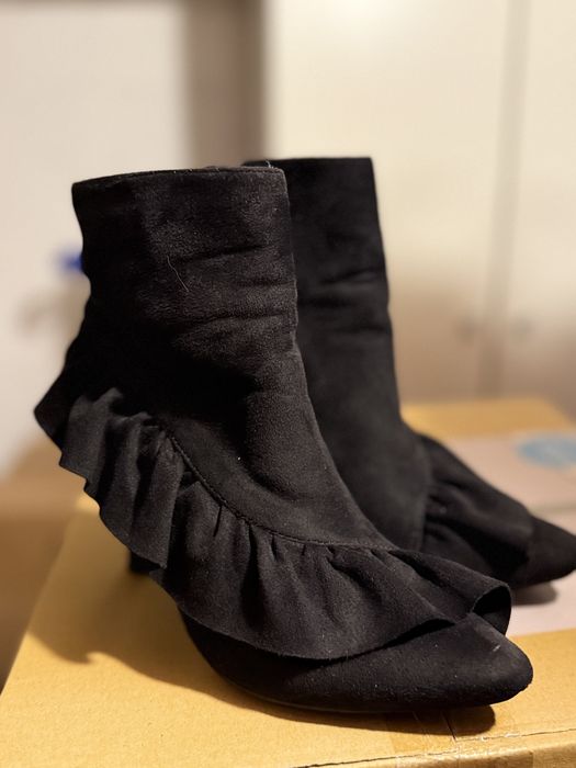 Ghete deosebite dama marime 38