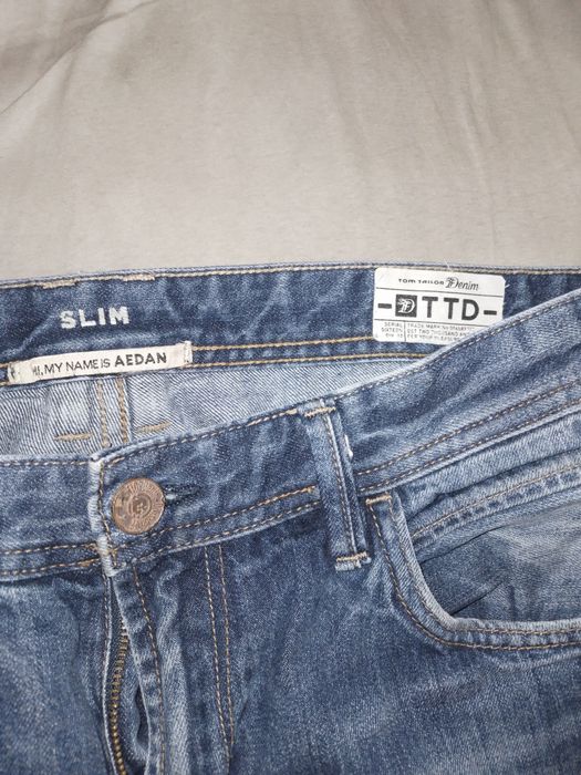 Blugi  barbati diferiti