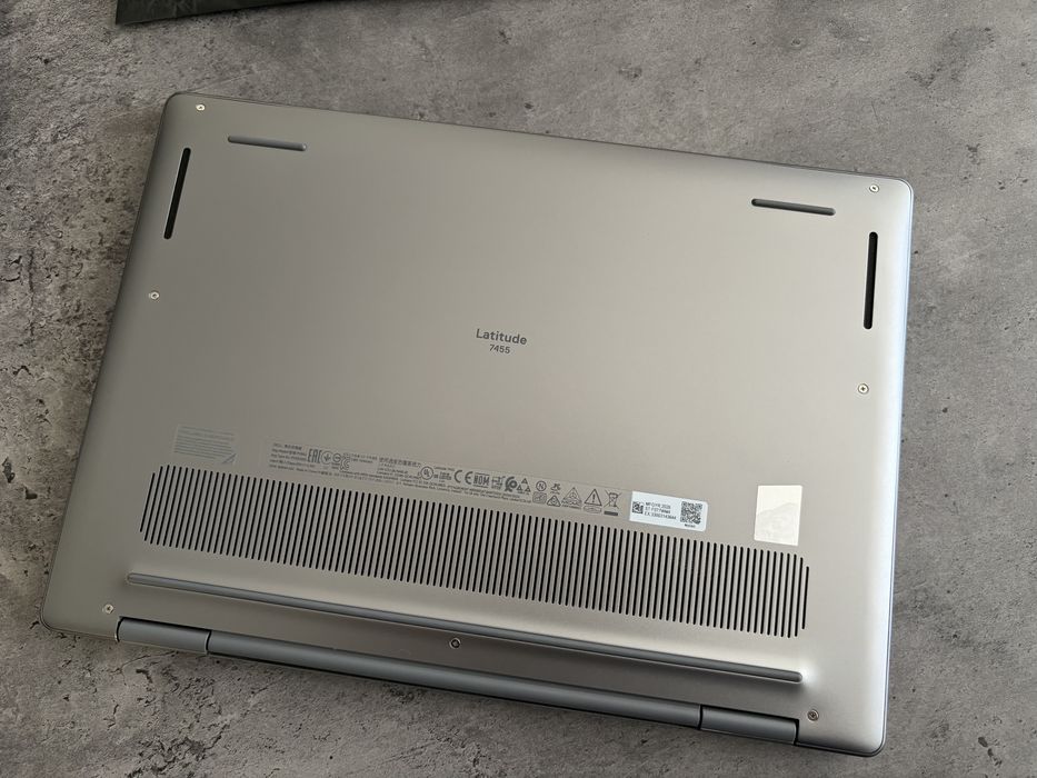 Laptop DELL Latitude 7455, Touchscreen, 32 GB RAM LPDDR5x, 512 GB SSD