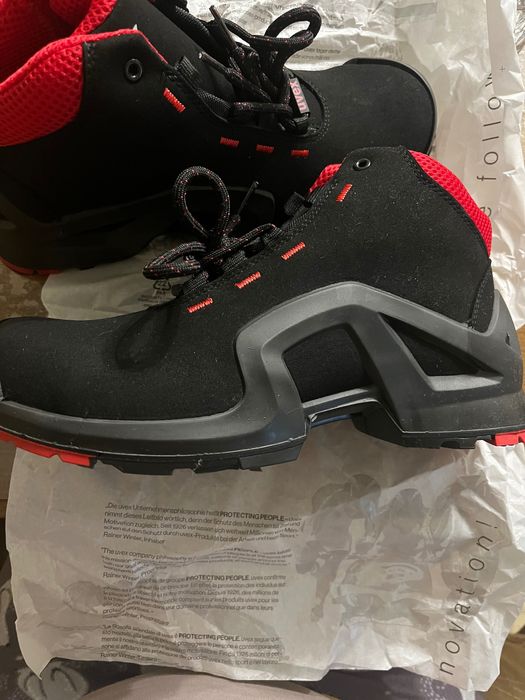 Предпазни обувки UVEX