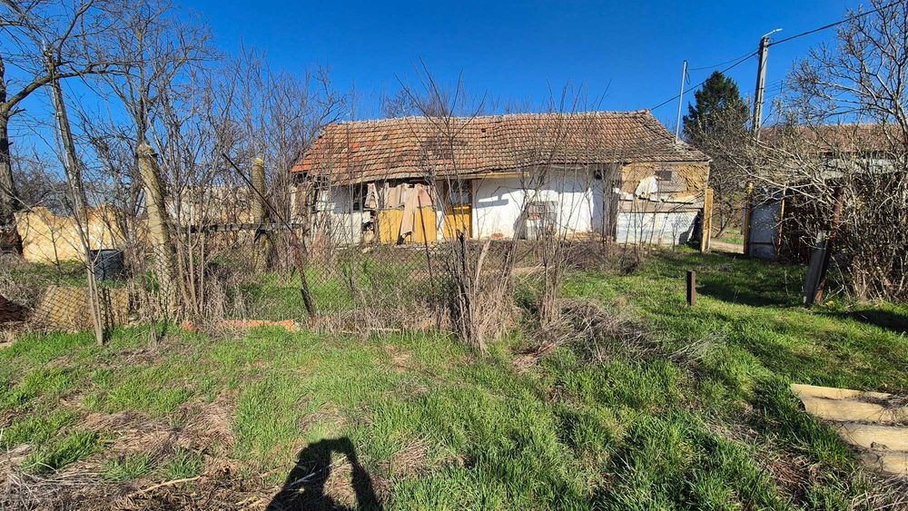 Casă de vanzare Carani