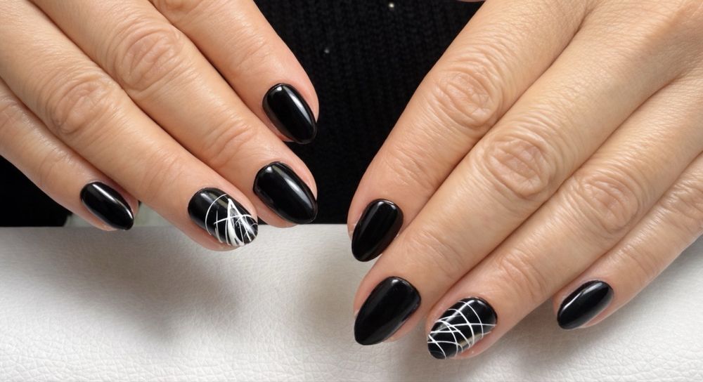 Маникюр и педикюр на изгодни цени