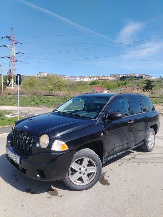 Vând Jeep Compass