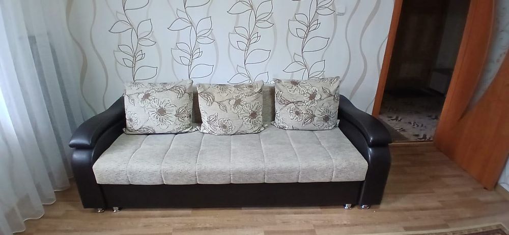 Диван в хорошем состоянии