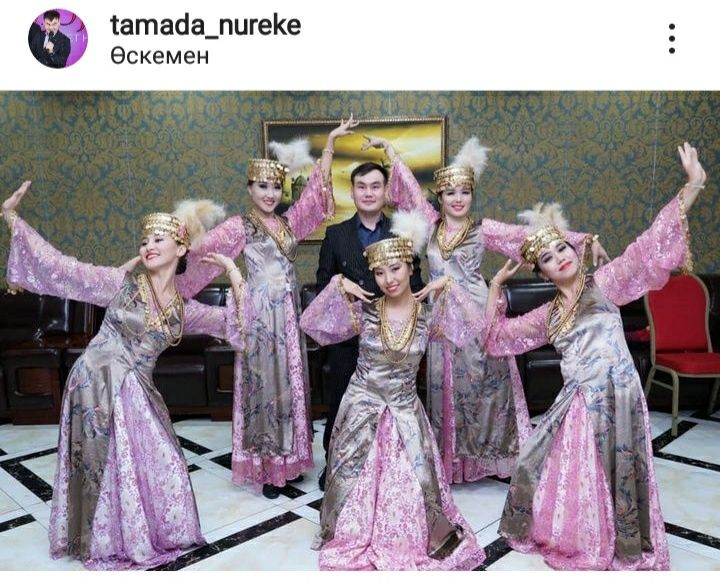 Тамада,Асаба,Шоумен