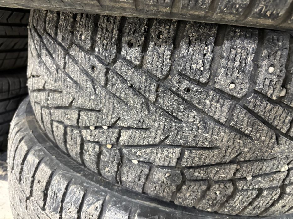 265/60/R18.                  .         .