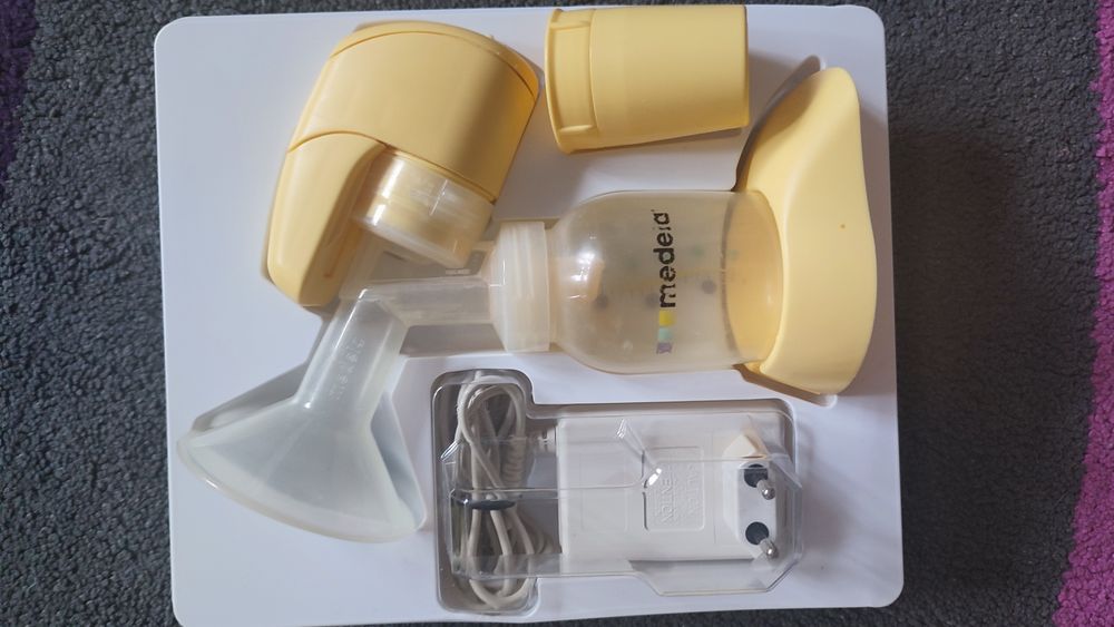 Електрическа помпа за кърма Medela и ръчна помпа Philips Avent