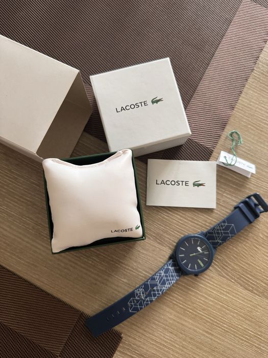 Продам часы  LACOSTE кварц. (Покупали в дубае)