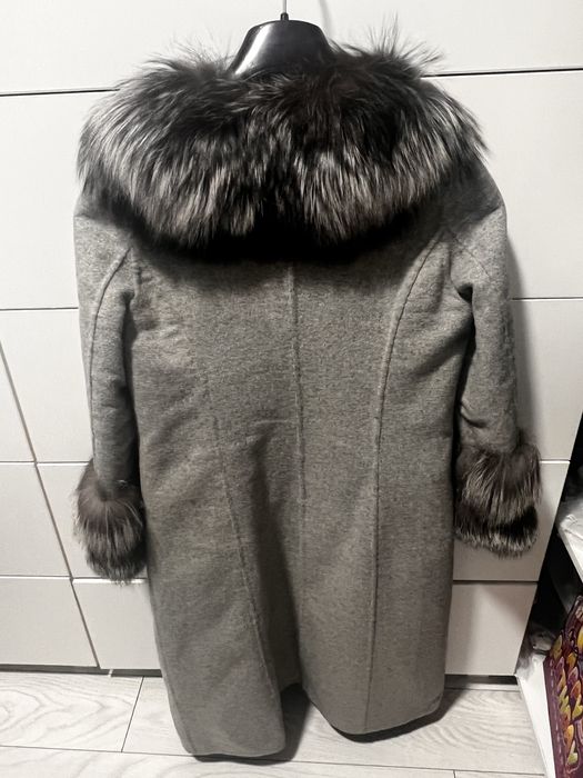 Palton lana cu blana naturala!