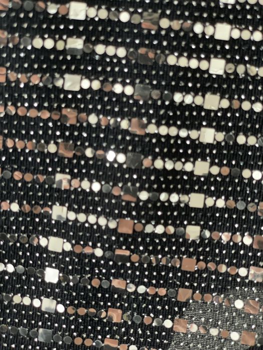 Уникална рокля, гарантирано събира погледите