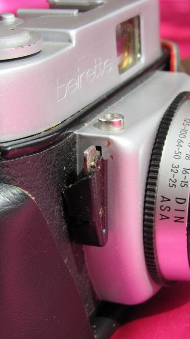 Немски ретро фотоапарат BEIRETTE в кожен калъф