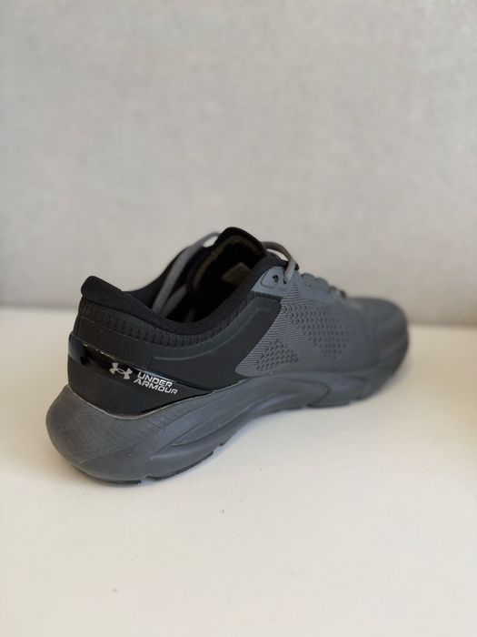 Кроссовки Under Armour