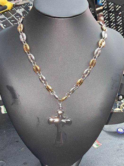 Ланец от медицинска стомана