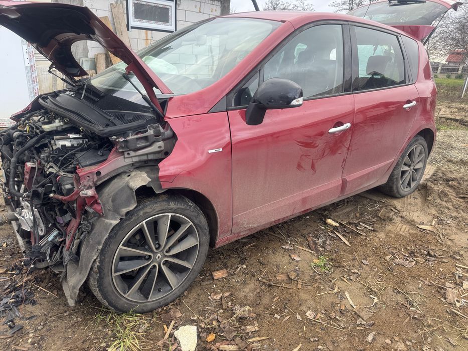 Piese caroserie renault scenic 3 Bose  motor 1.6 dci 130cp
