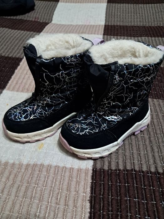 Ботинки зимние ,овчинка