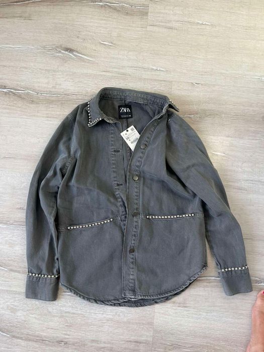 Яке/риза с капси Zara