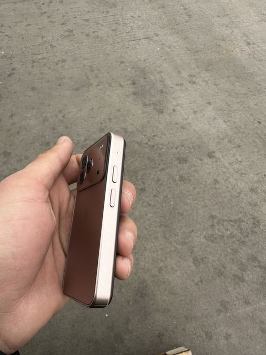 Iphone 17 pro max mini yengi bitta qoldi kelishamiz