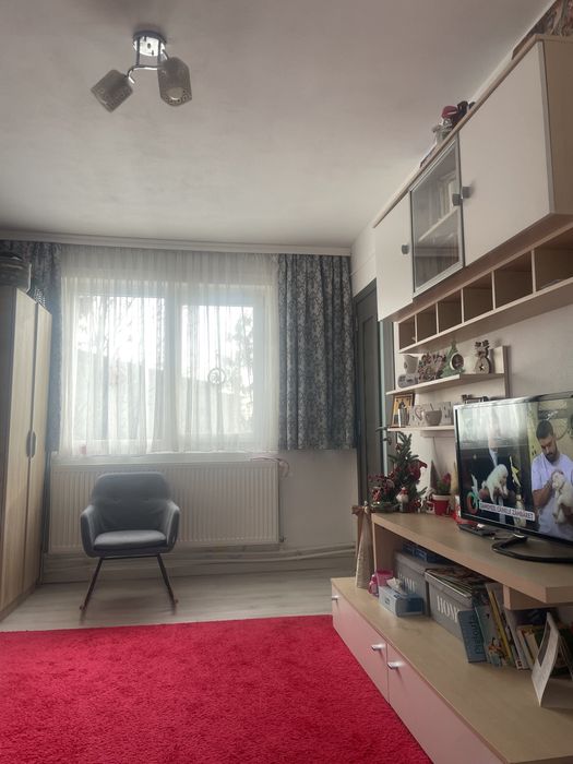 Vand apartament 2 camere