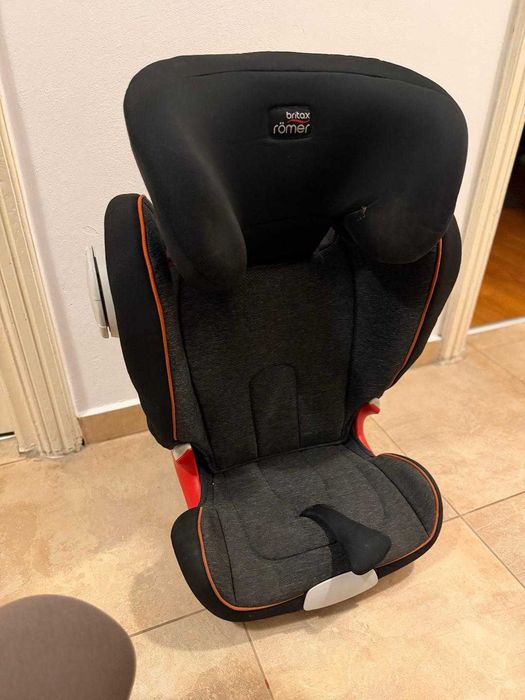 Scaun auto Britax Romer KIDFIX II  ISOFIX 15-36 kg