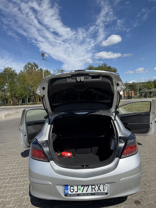 Opel Astra H 1.6 benzină