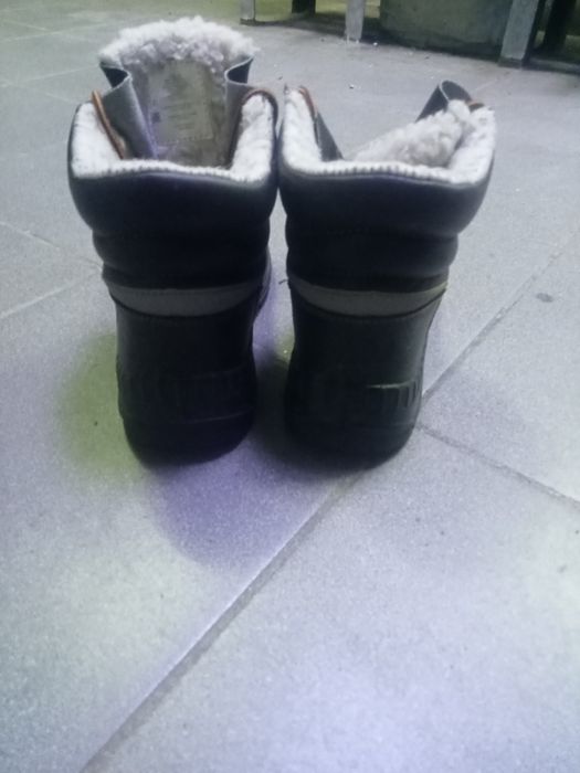 Продам берцы армейские.