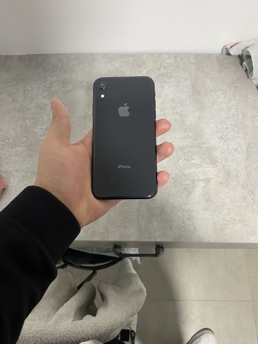 Айфон хр срочно продам