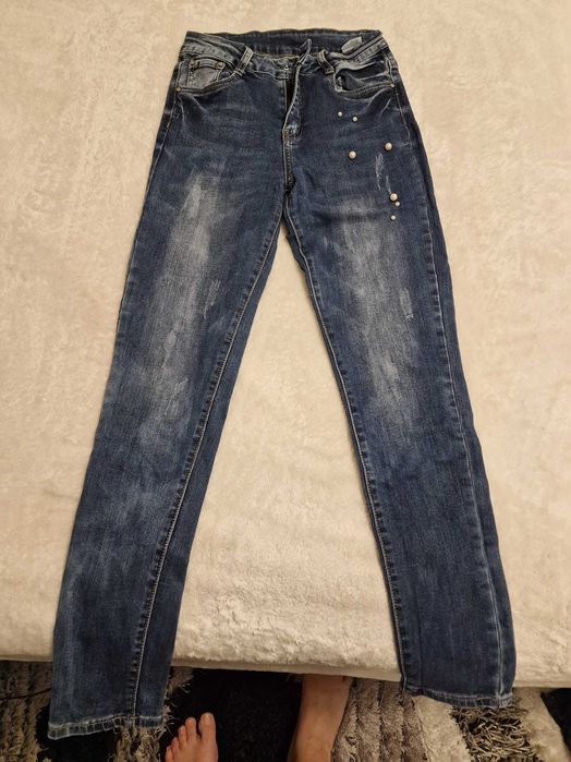 Дамск панталон на фирма 29 desire и тъмно сини дънки