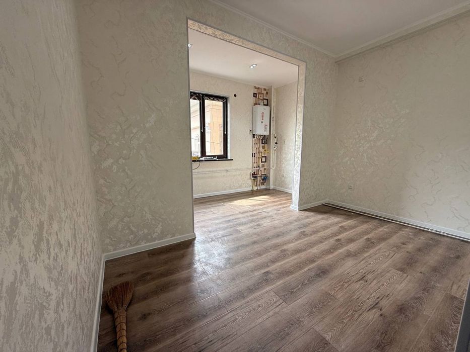 Продам 1/2/4 новостройка , махалля Никитина