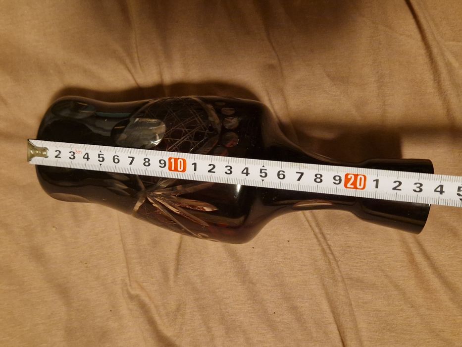 Vând vase sticla, fructiera, bomboniera și sticla de rubin