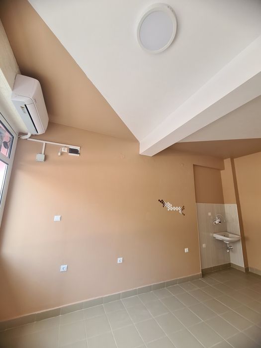 Дава се под наем Магазин в Ямбол, Аврен - 22 кв.м за 178.5 € - Снимка #17