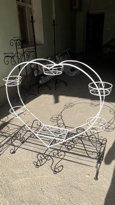 Продам подставки для цветов