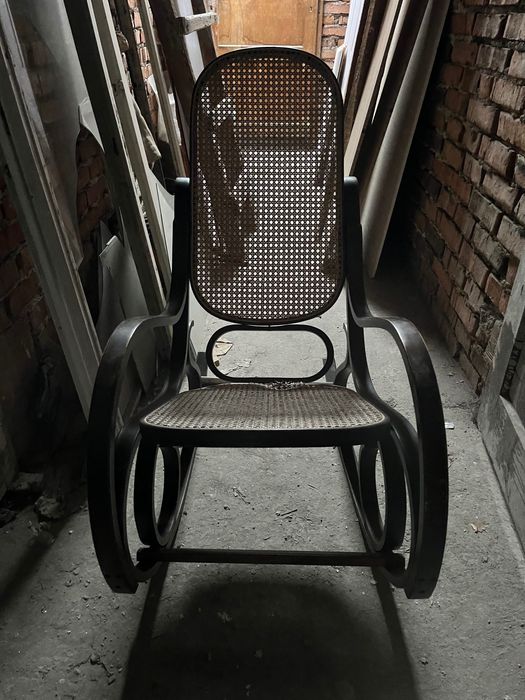 Люлеещ се стол ратан