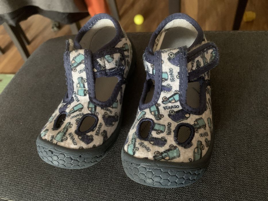 Пантофи Befado 23 номер и Колев & Колев 25 номер