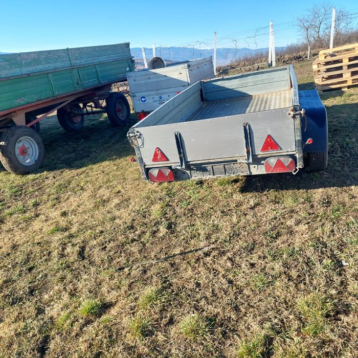 Remorca in stare buna, capacitate 2 tone