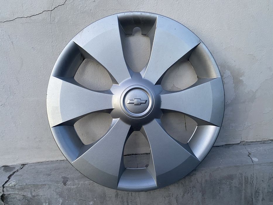 Колпак на диск шевроле