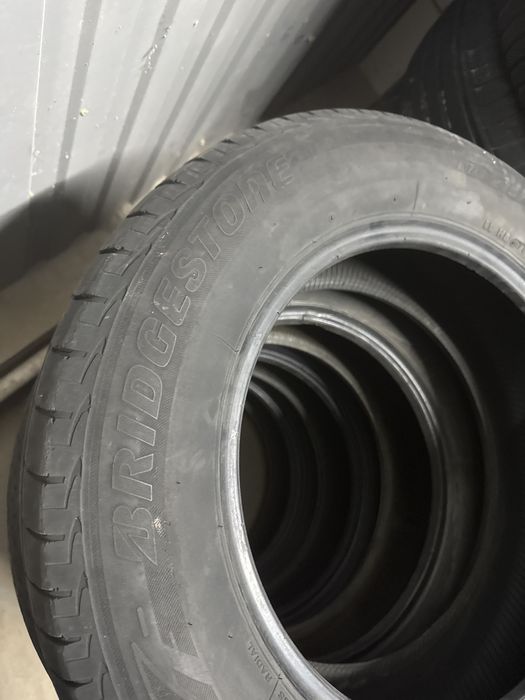 Шины 215/65 R16 Bridgestone комплект