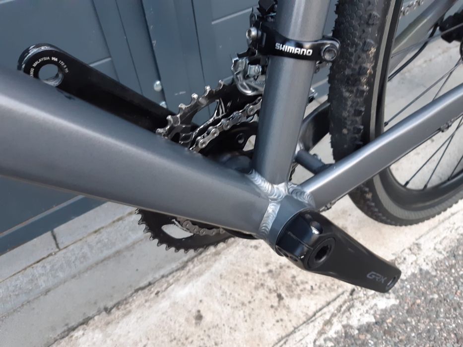 Bicicleta Gravel Cube