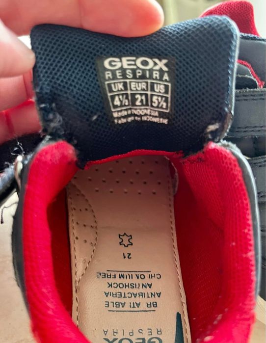 Детски сникърси Geox