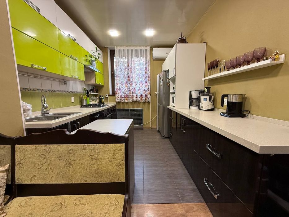 Сдается своя квартира 84 кв.м. 2/2/9, рядом метро Шахристан