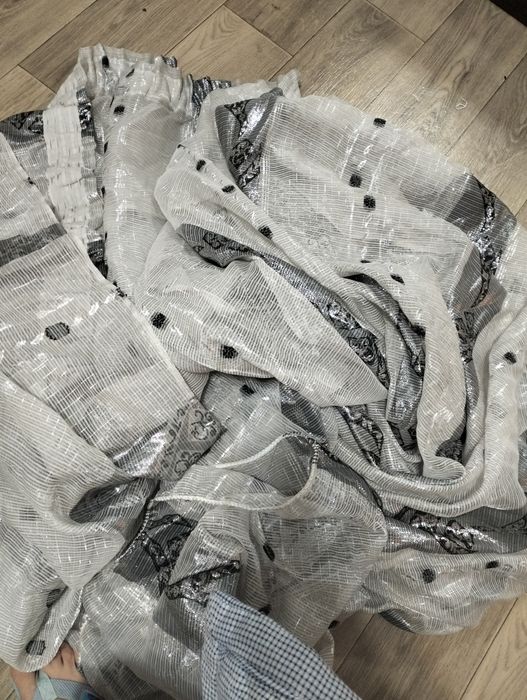 Готовую Тюль 6м себебристым люриксом