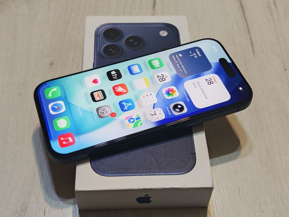 Като нов iPhone 17 Pro 256 GB Deep Blue Гаранция