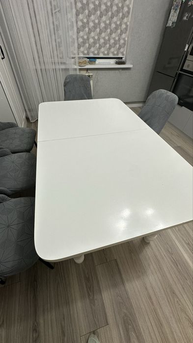 Продам стол и стулья