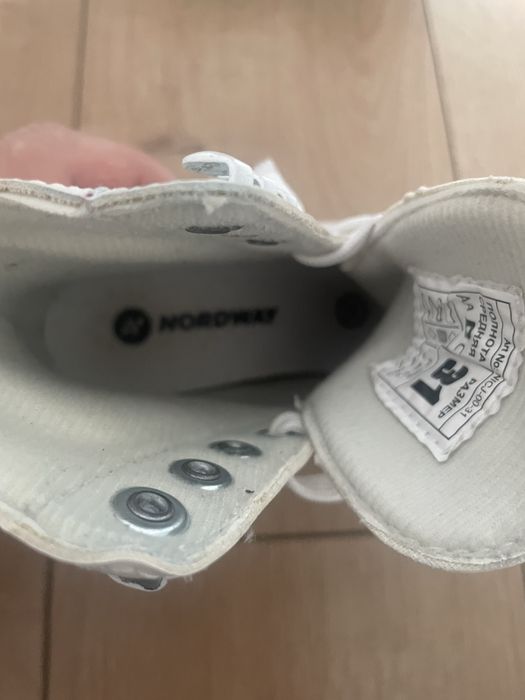 Продам коньки Nordwey