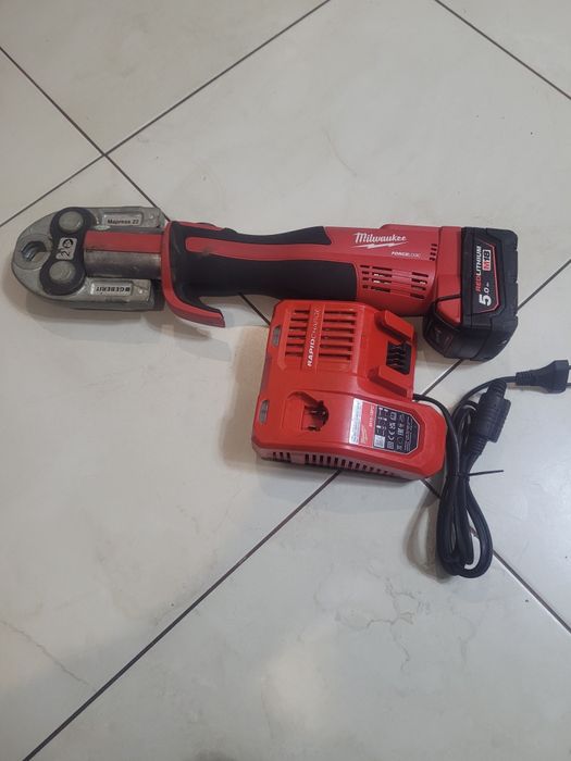 Prese sertizat VIRAX și MILWAUKEE