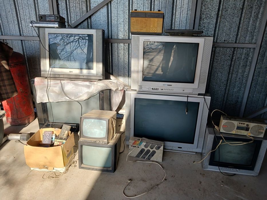 Продам телевизоры.