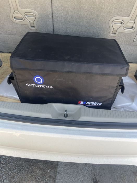 Продается компактный органайзер в авто