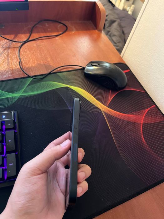 Продам Айфон 14 128гб