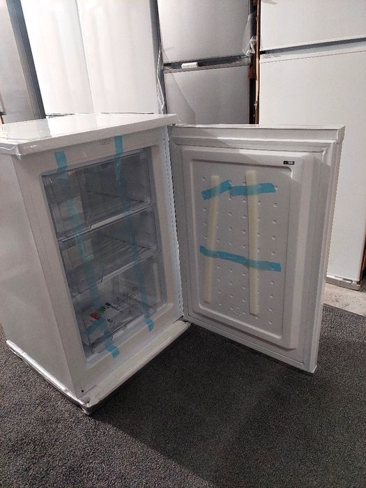 Чисто нов вертикален Фризер ARIELLI 84.5 с 5 години гаранция