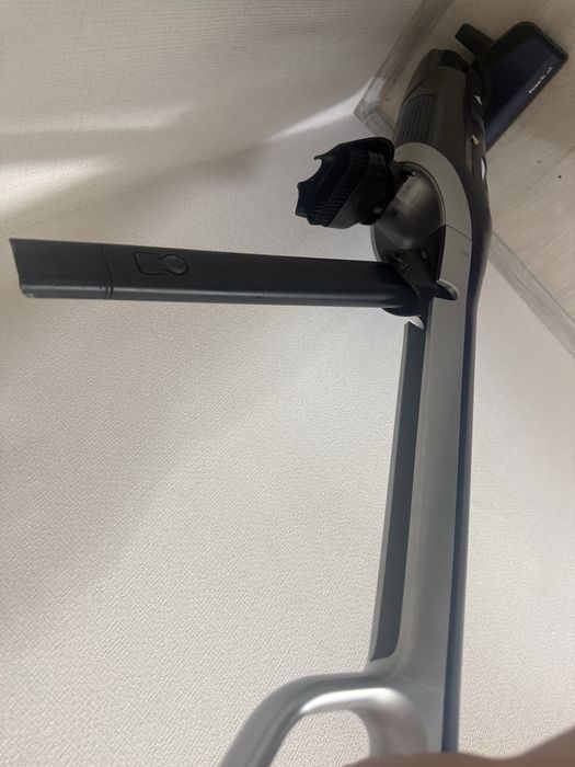 Вертикальный пылесос Bosch