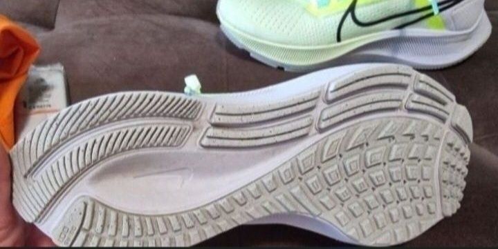 Nike AIr Zoom Pegasus 38 дамско 39номер